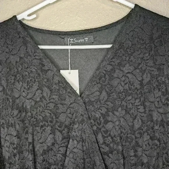 NWT Simplee Long Black lacey dress Size Medium with Bell sleeves and lace accent - Picture 8 of 10